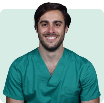 Dr. Marc Prunera, especialista en cirugía oral de Mima Centre Dental